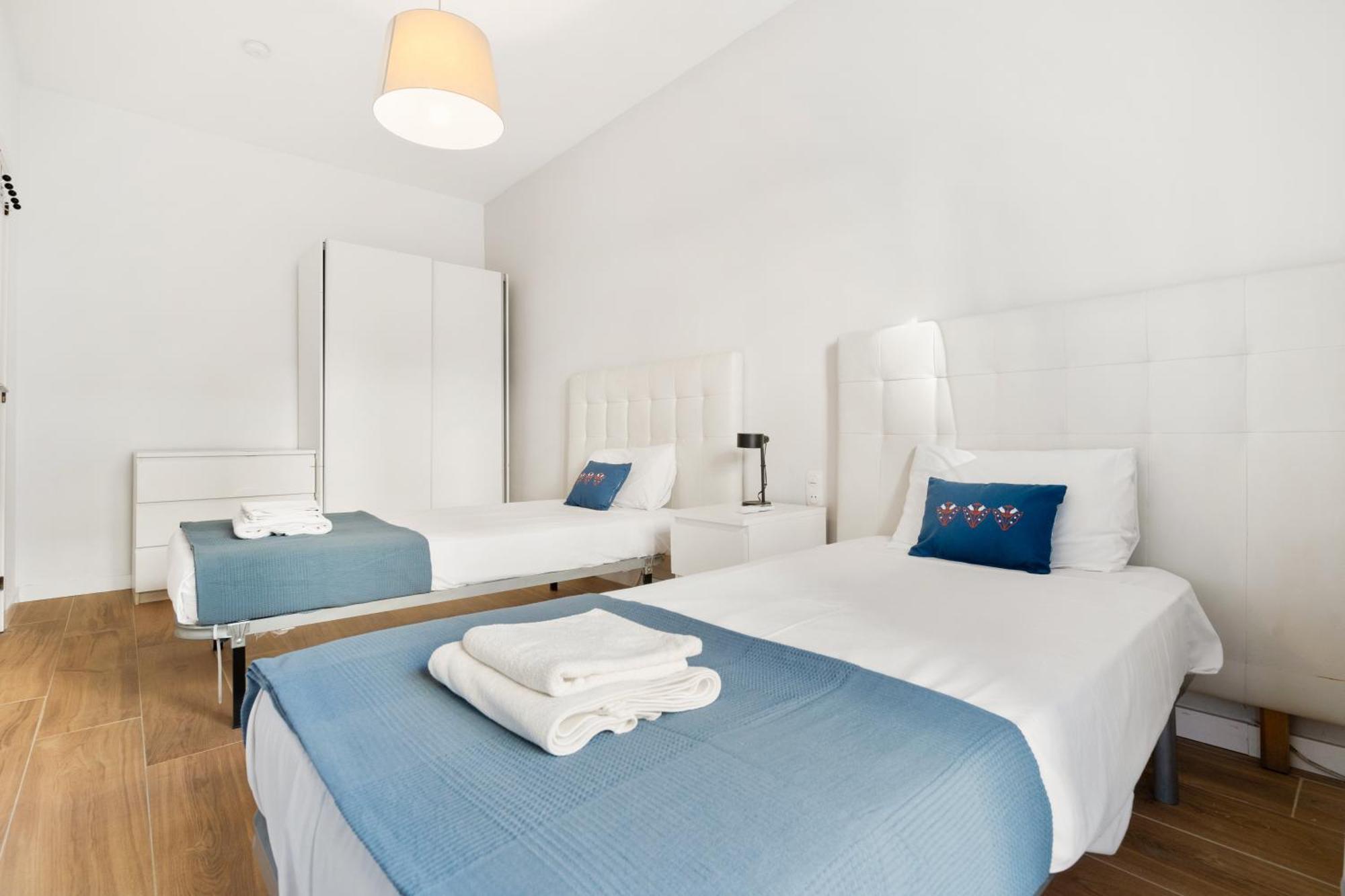 Fridays Flats Spacious 4Br Family Retreat Barcelona Exterior foto